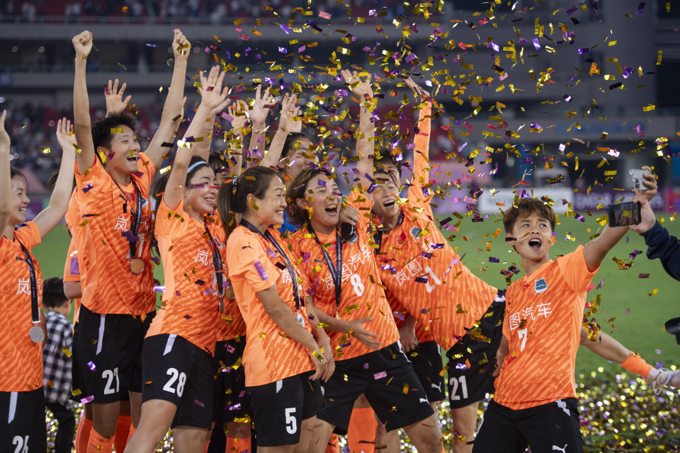 伦说, 阵奥克兰联, om 伦说, 阵奥克兰联, om