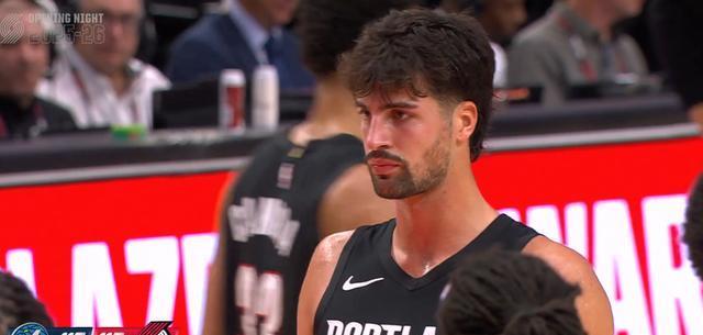 整个开拓者, AKC 整个开拓者, AKC