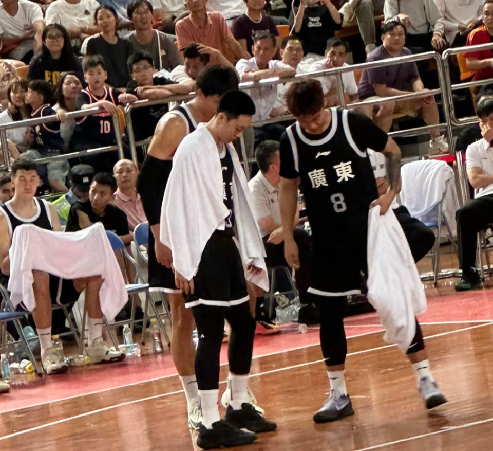 一场热身赛, 东冲击冠军, 北京合练结 一场热身赛, 东冲击冠军, 北京合练结